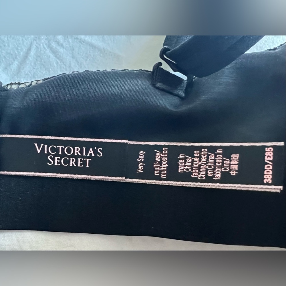 Victoria’s Secret Nude/Black Lace Lined Push Up Bra or Strapless Bra - Size 38DD - Picture 4 of 4